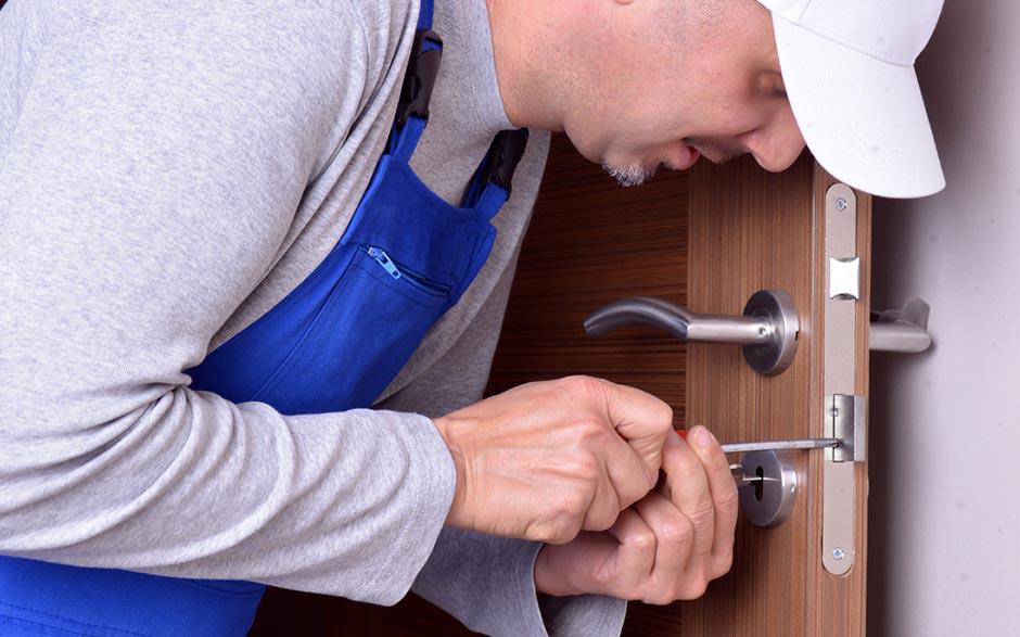 serrurier pour ouverture de porte coincée Gentilly